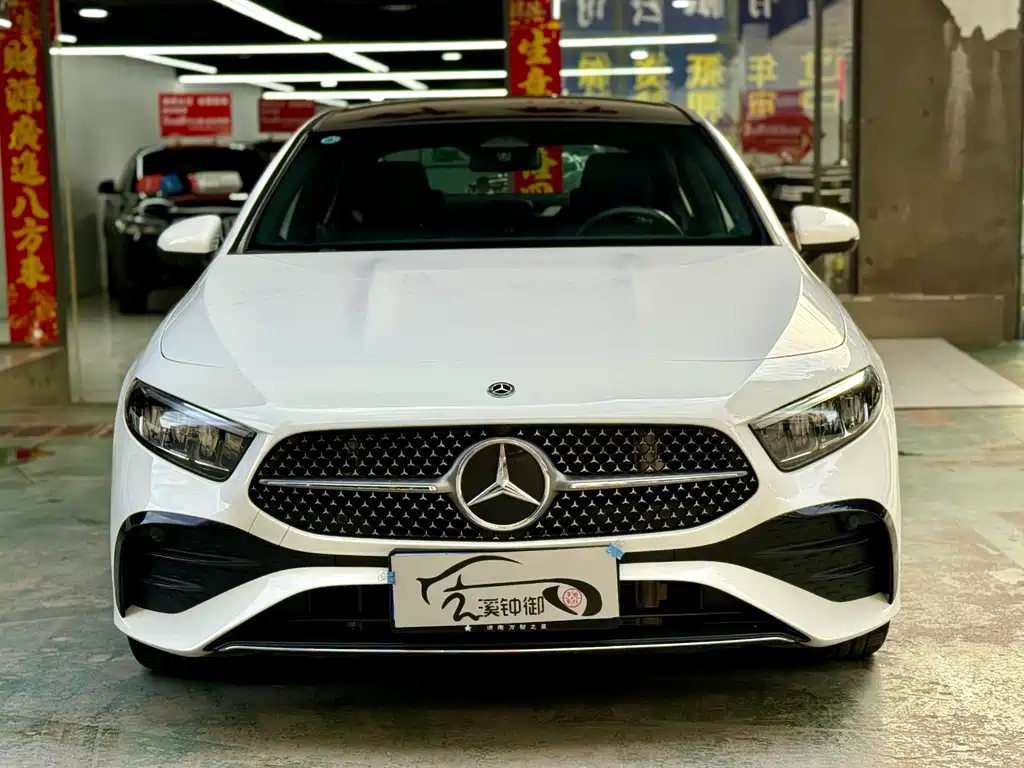 Mercedes-Benz A-Class 2023 — фото 3
