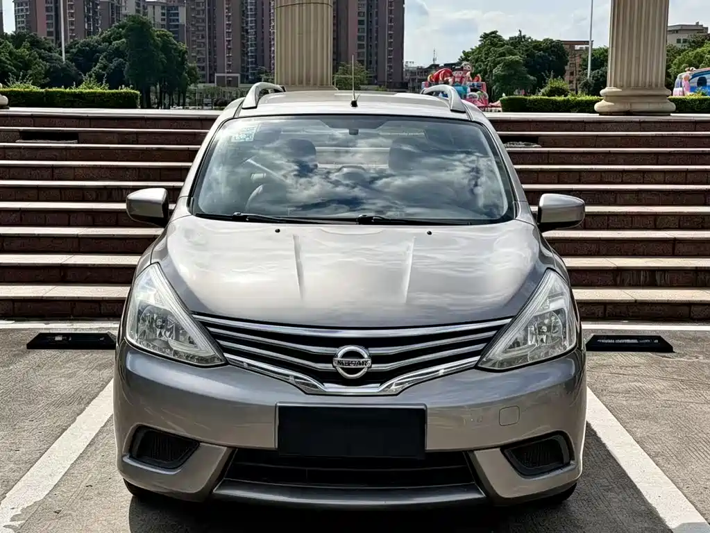 Nissan Livina 2015 — фото 2