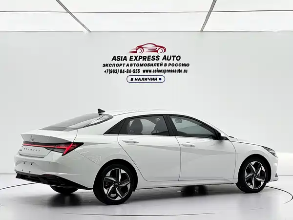 Hyundai Elantra 2022