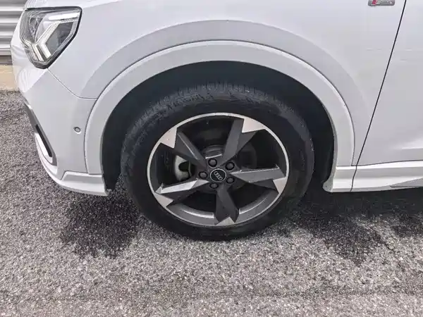 Audi Q3 2021