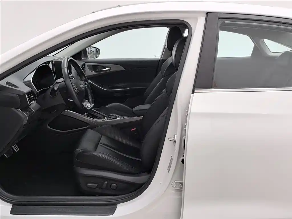 Hyundai Fista 2018 — фото 10
