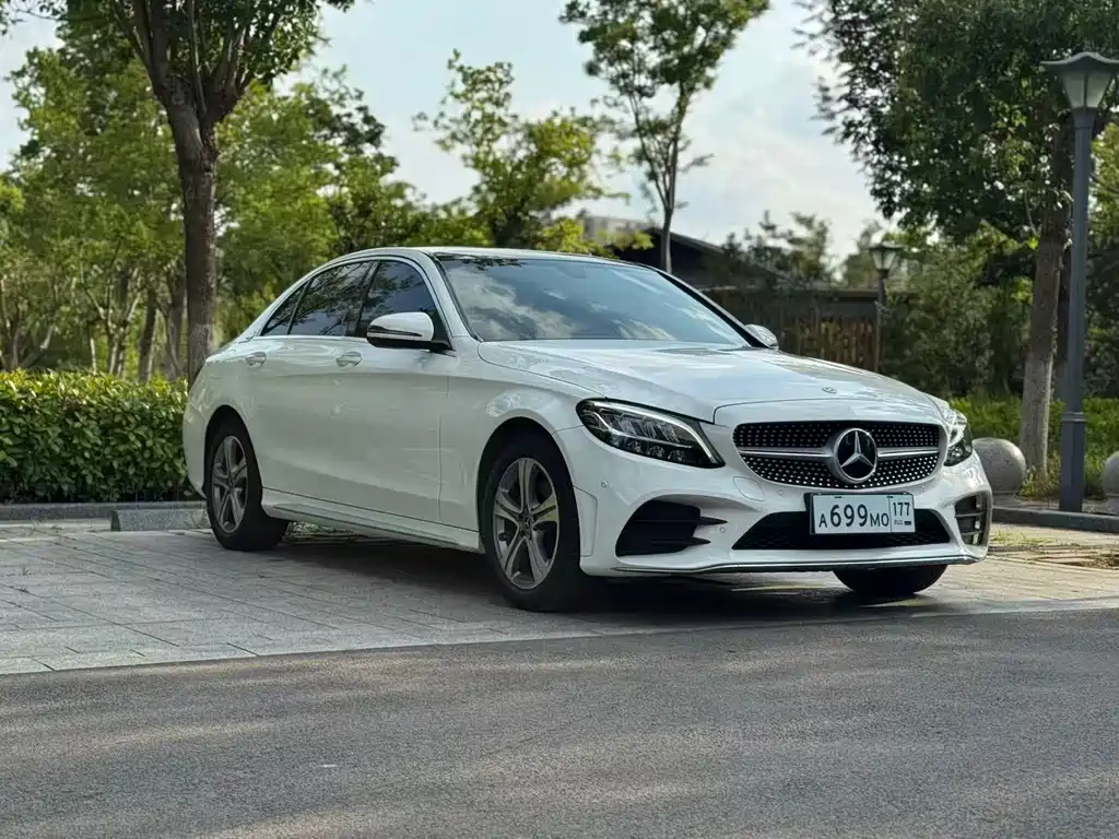 Mercedes-Benz C-Class 2021