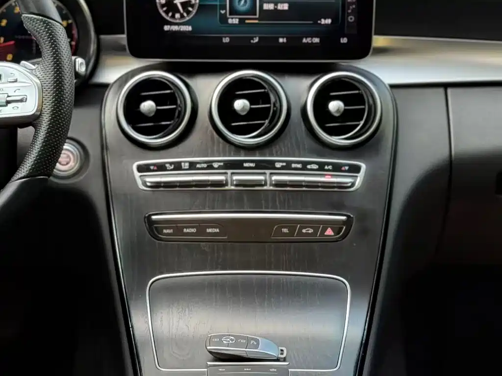 Mercedes-Benz C-Class 2021 — фото 11