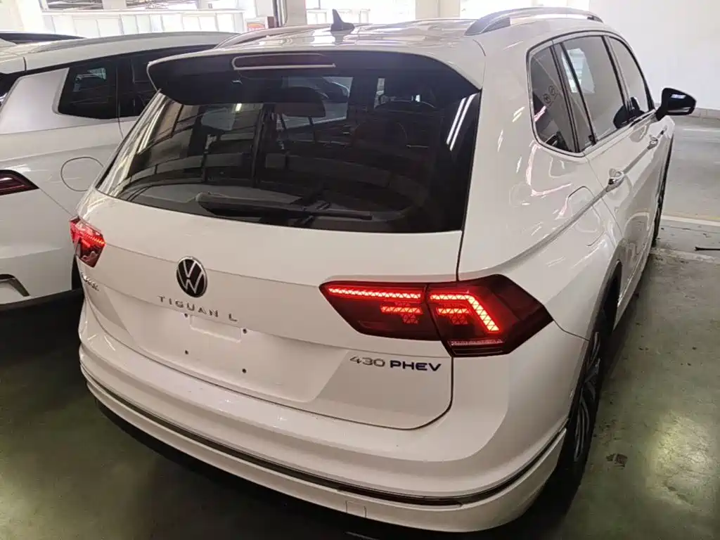 Volkswagen Tiguan L Plug-In Hybrid 2021 — фото 6