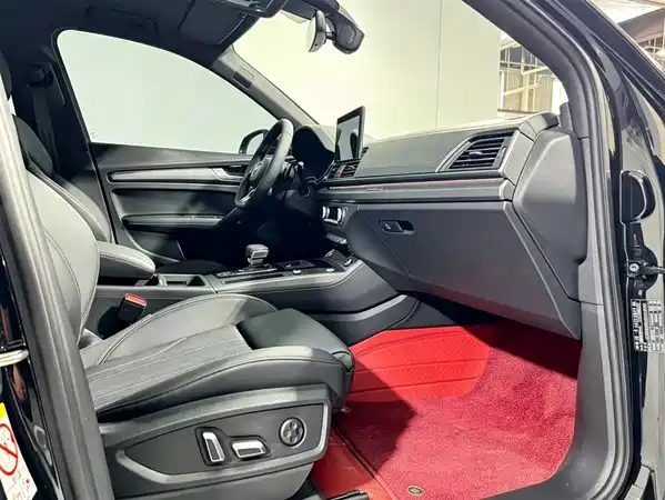 Audi Q5L 2025