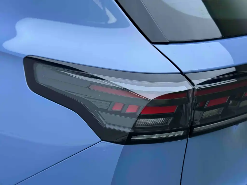 Volkswagen Tiguan L 2024 — фото 14