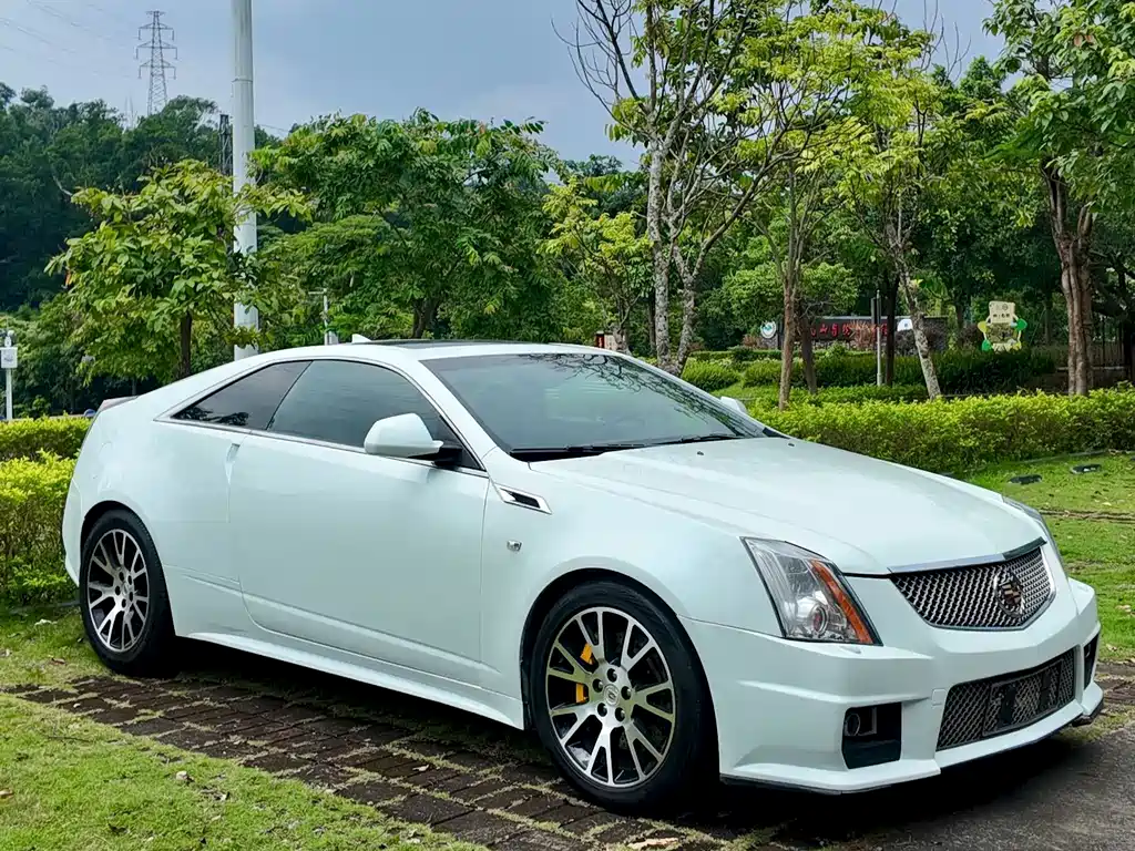Cadillac CTS 2013 — фото 32