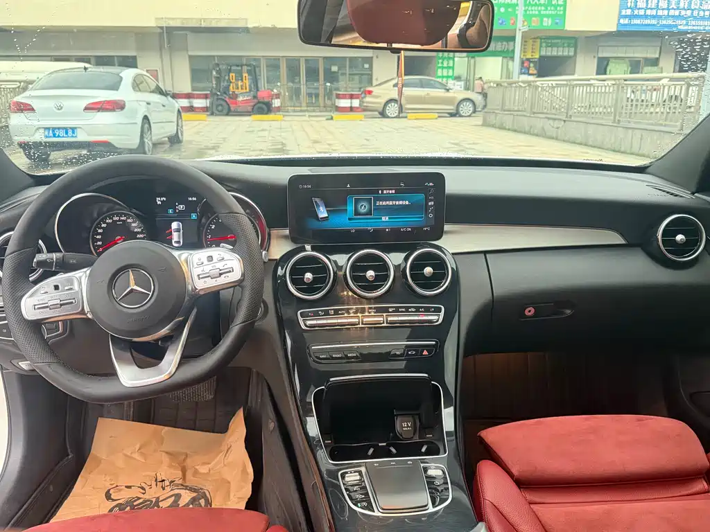 Mercedes-Benz C-Class 2019 — фото 18