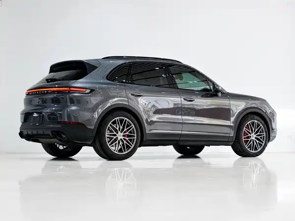 Porsche Cayenne 2023