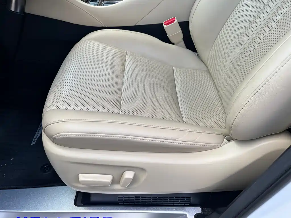Toyota Vellfire 2023 — фото 12