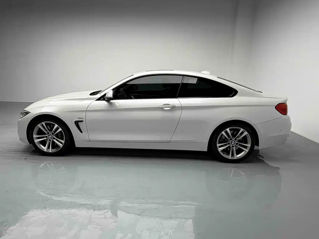 BMW 4 Series 2017 — фото 16