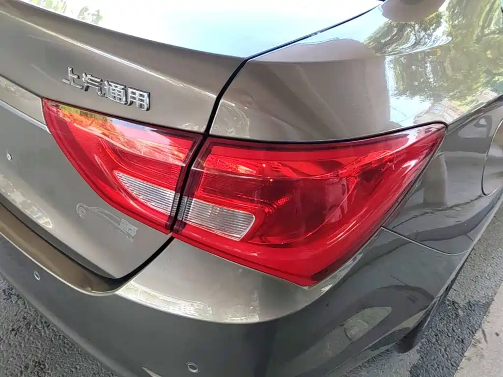 Buick Excelle 2017 — фото 8