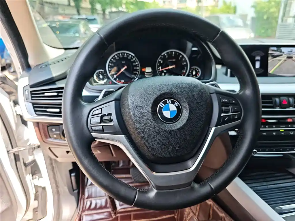 BMW X5 2018 — фото 13