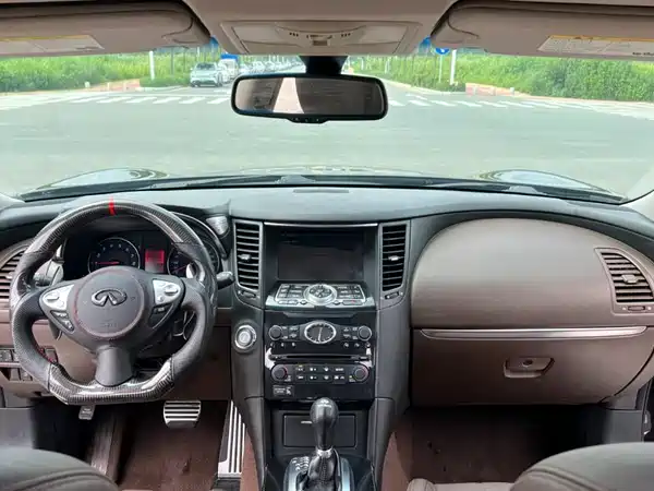 Infiniti FX 2010