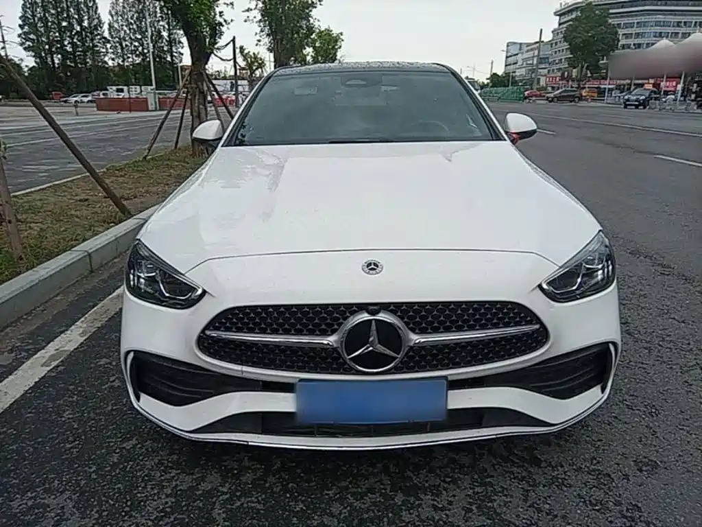 Mercedes-Benz C-Class 2024