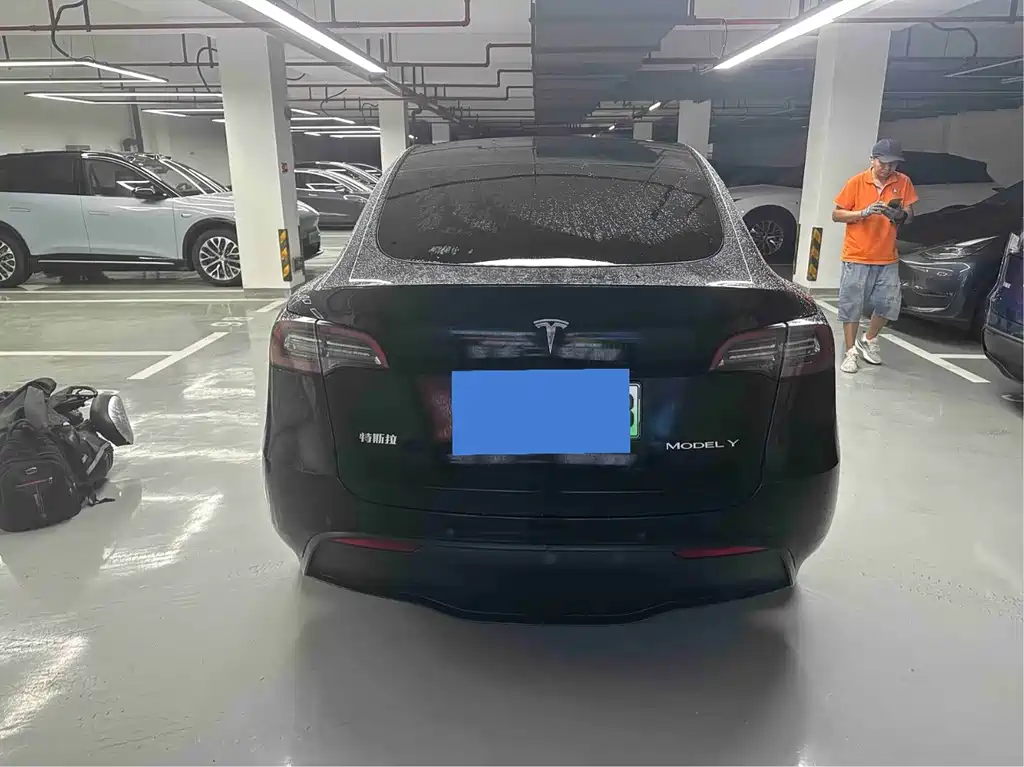 Tesla Model Y 2023 — фото 3