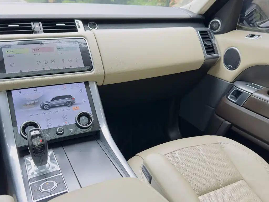 Land Rover Sport PHEV 2021 — фото 12
