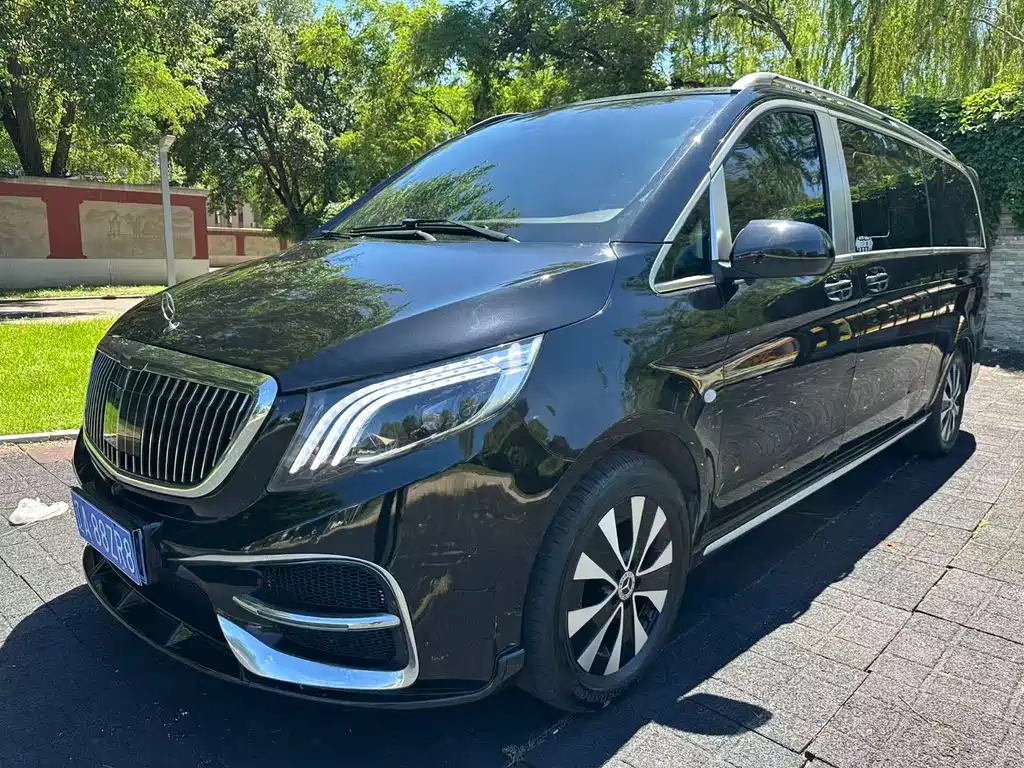 Mercedes-Benz Vito 2023 — фото 1