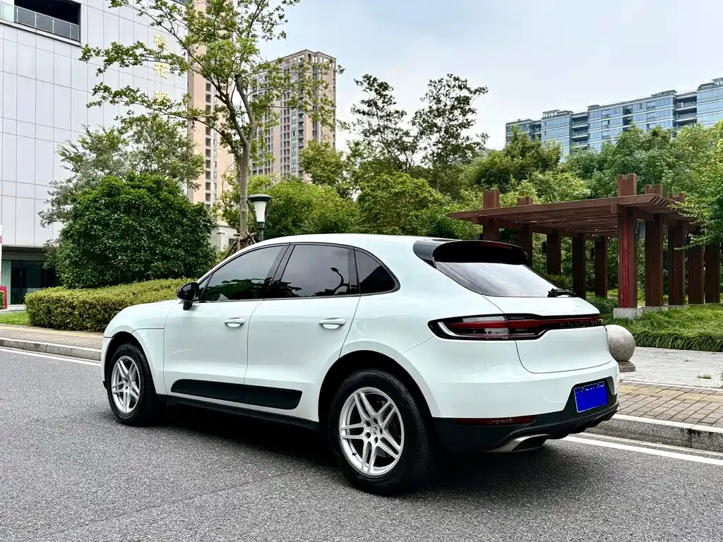 Porsche Macan 2020 — фото 4