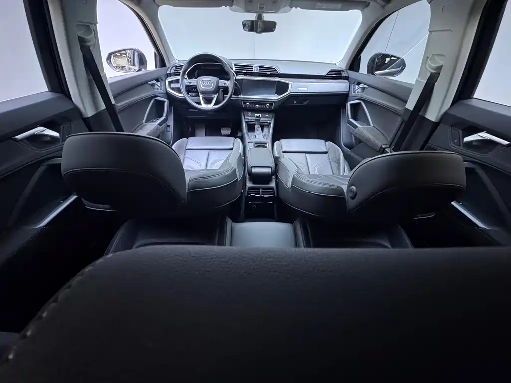 Audi Q3 Sportback 2022 — фото 12