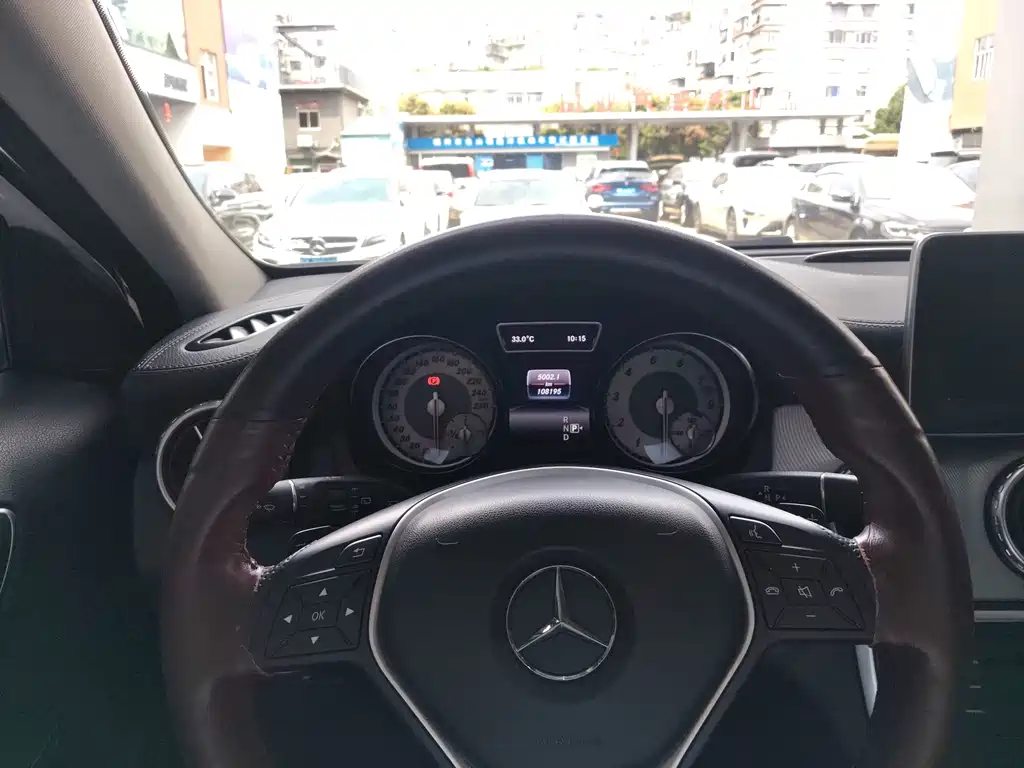 Mercedes-Benz GLA 2016 — фото 18