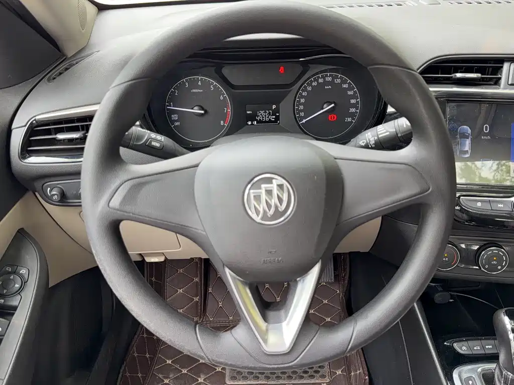Buick Excelle 2019 — фото 16