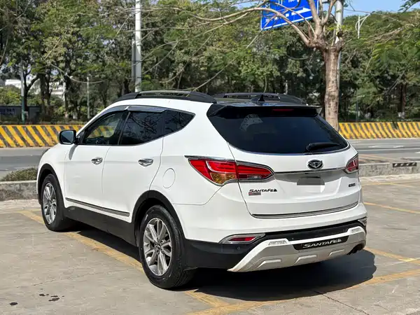 Hyundai Santa Fe 2013