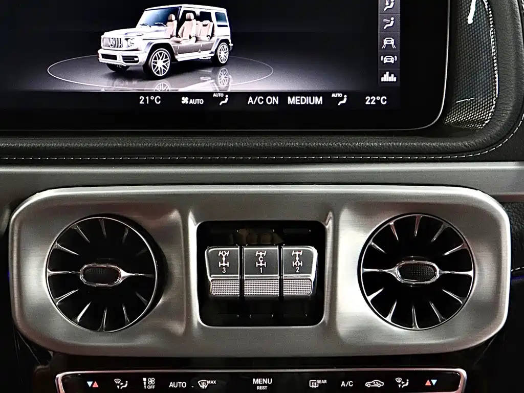 Mercedes-Benz G-Class 2023 — фото 20