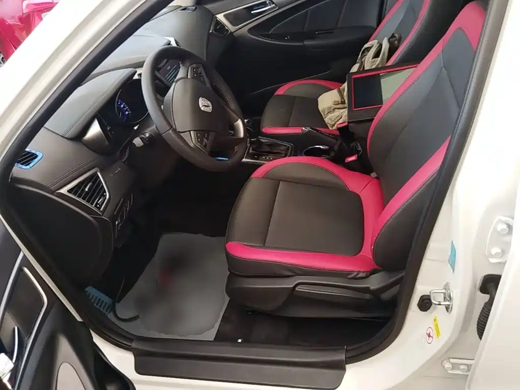 Changan Eado XT 2016 — фото 15
