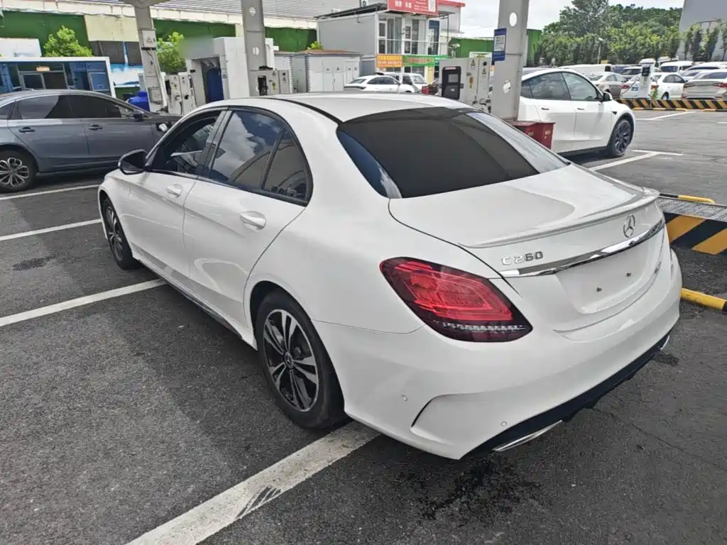 Mercedes-Benz C-Class 2020