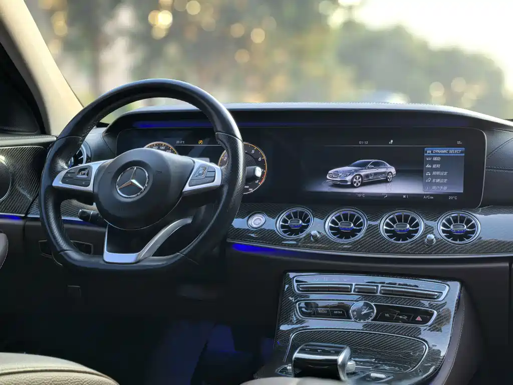 Mercedes-Benz E-Class 2017 — фото 10
