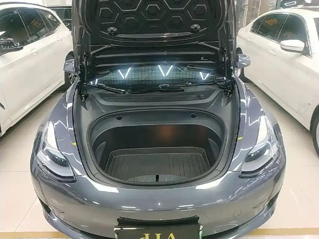 Tesla Model 3 2022 — фото 20