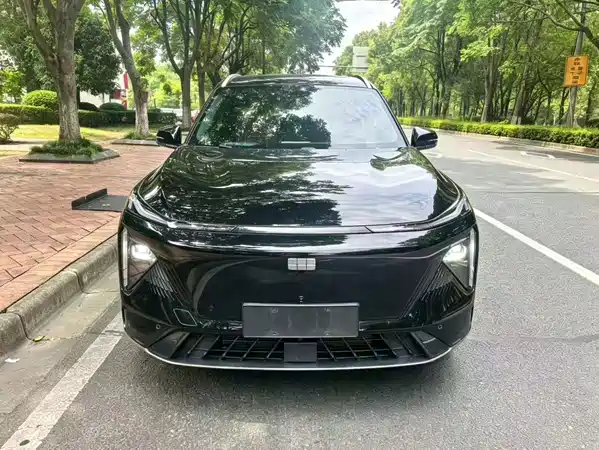 Geely Galaxy L7 2024