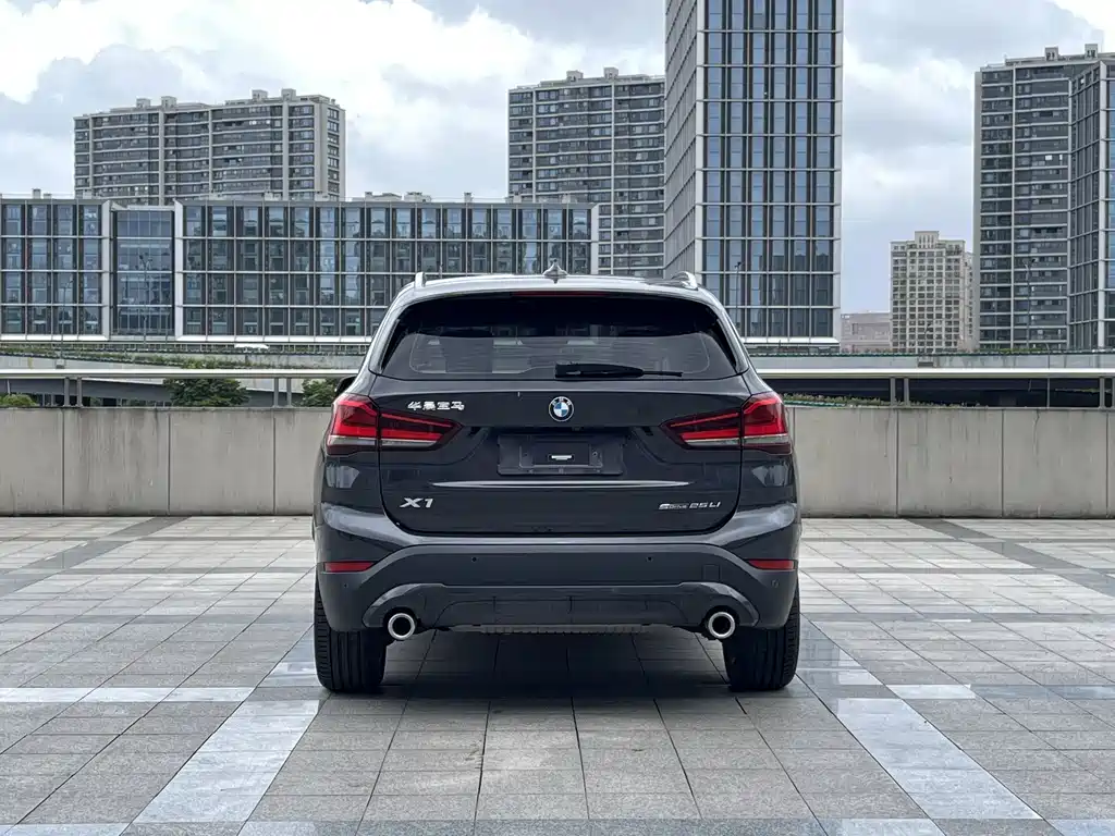 BMW X1 2022 — фото 15