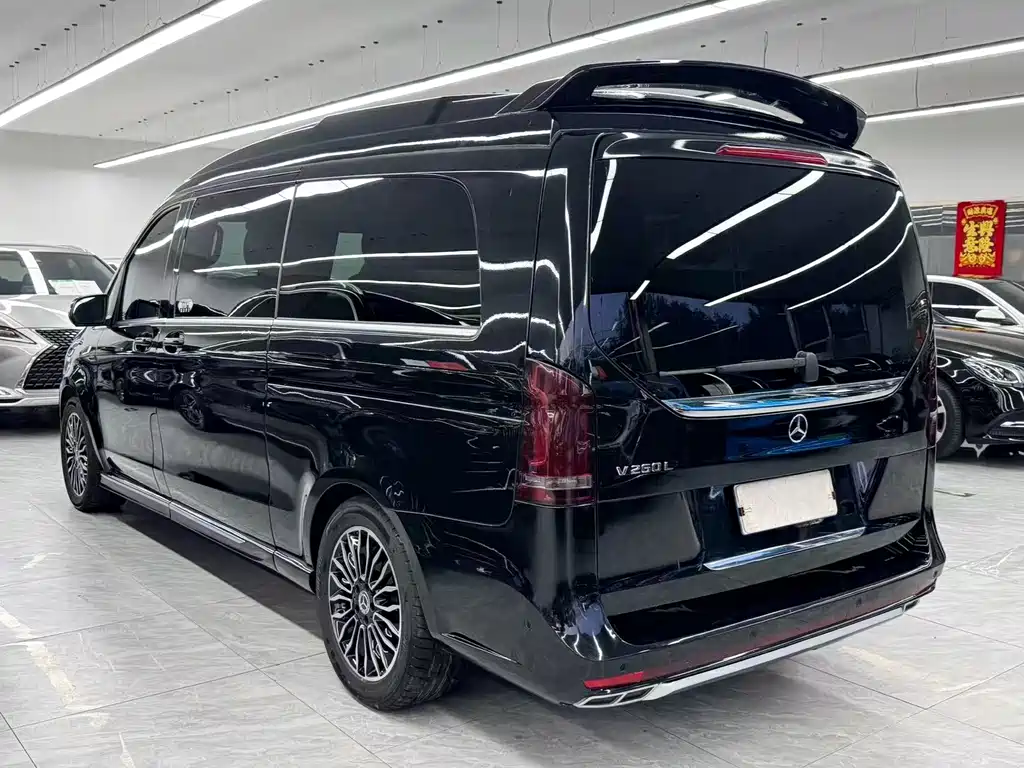 Mercedes-Benz V-Class 2019 — фото 4