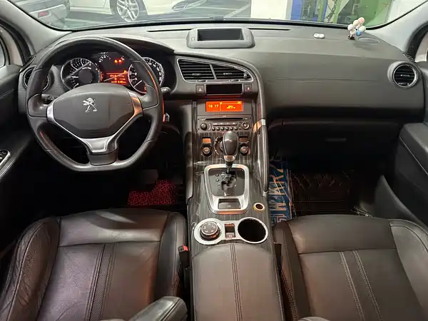 Peugeot 3008 2015