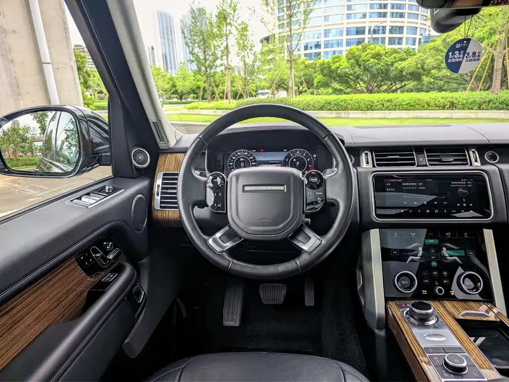 Land Rover Range Rover 2019 — фото 10