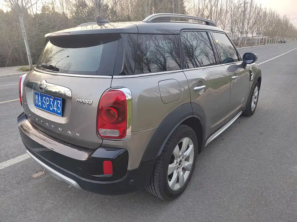 MINI Countryman 2019 — фото 12