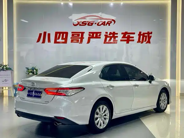 Toyota Camry 2021