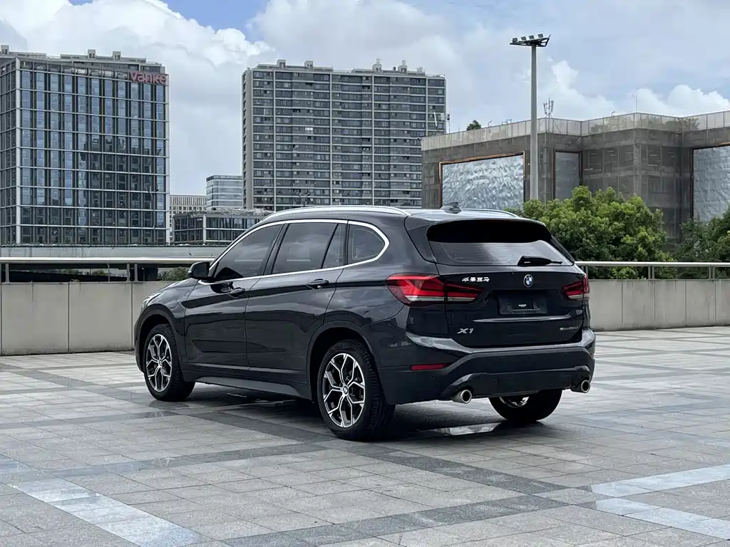 BMW X1 2022 — фото 14