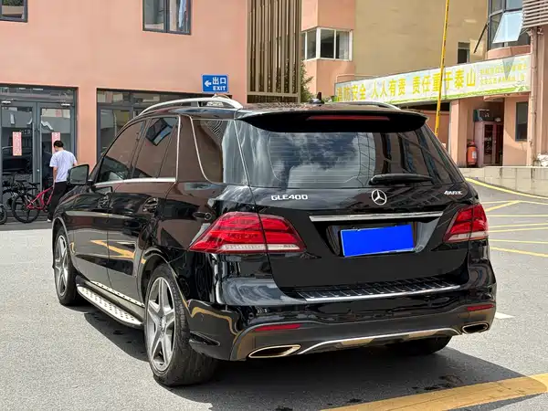 Mercedes-Benz GLE 2016