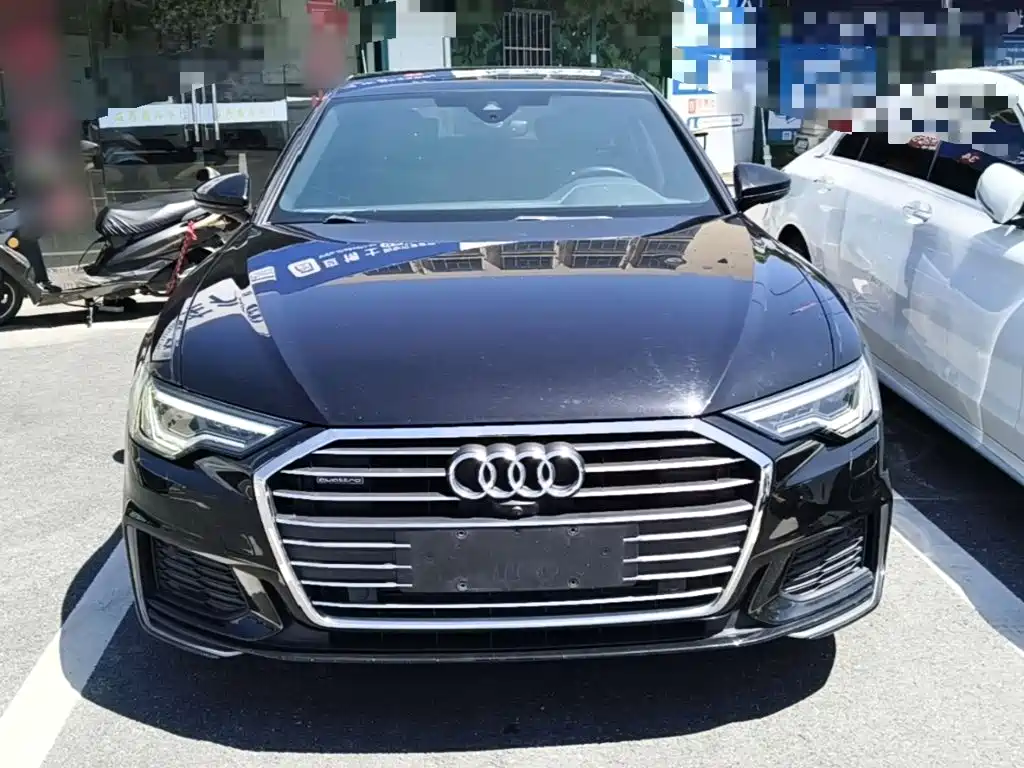 Audi A6L 2022