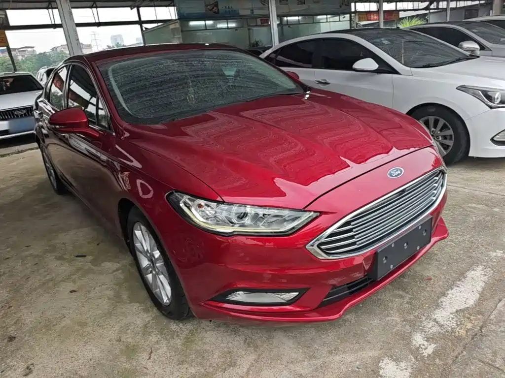 Ford Mondeo 2017 — фото 22