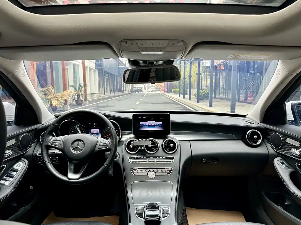 Mercedes-Benz C-Class 2018