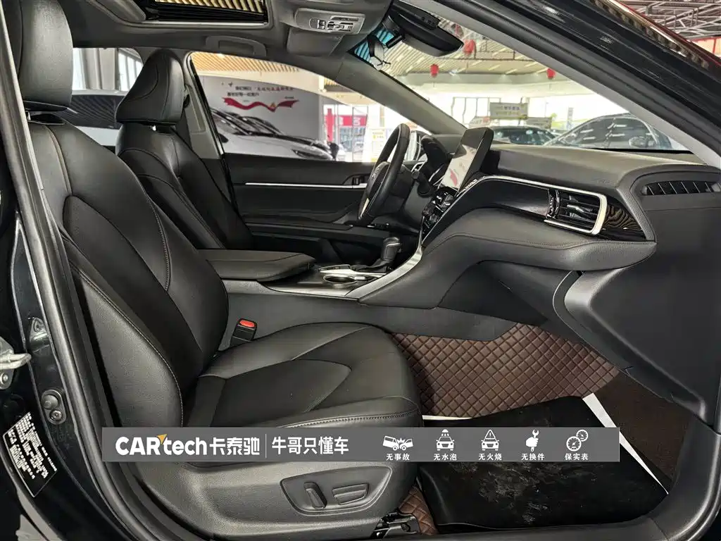 Toyota Camry 2023 — фото 26