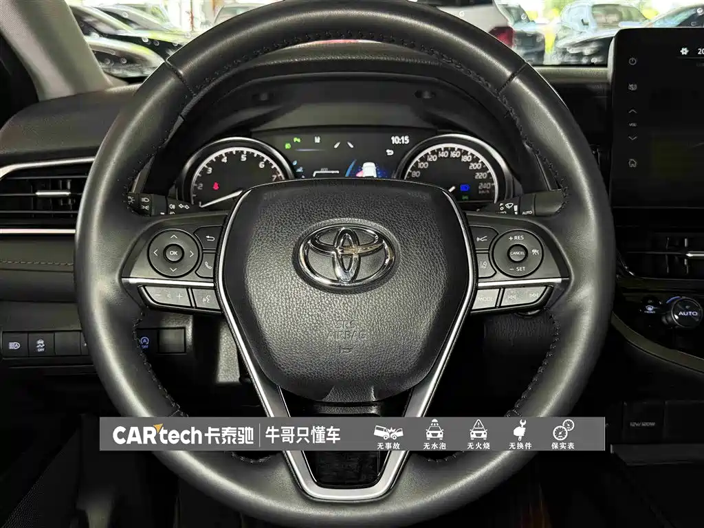Toyota Camry 2023 — фото 23
