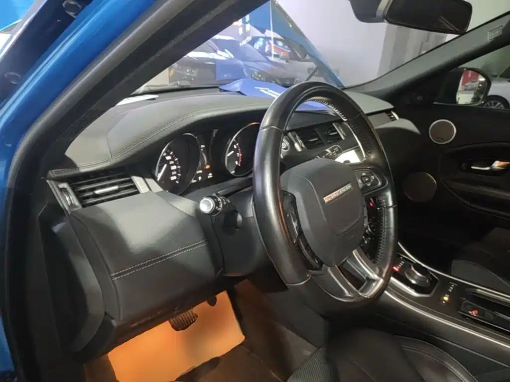 Land Rover Range Rover Evoque 2018 — фото 10