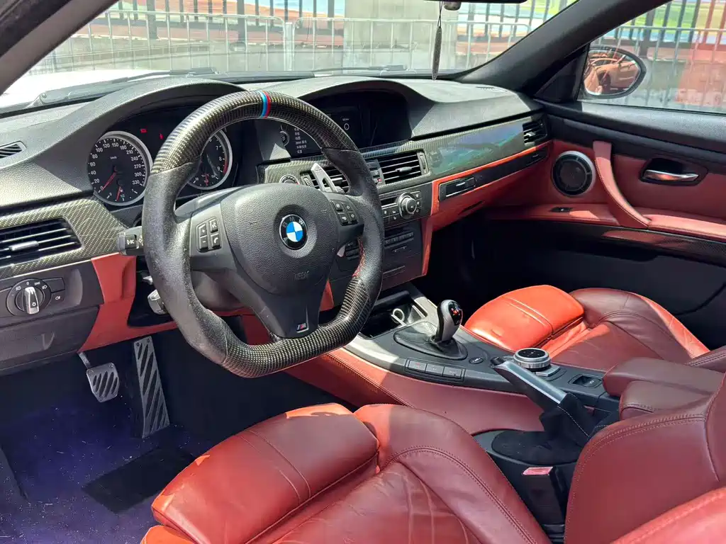 BMW M3 2012 — фото 8