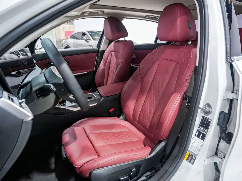 BMW i3 2024