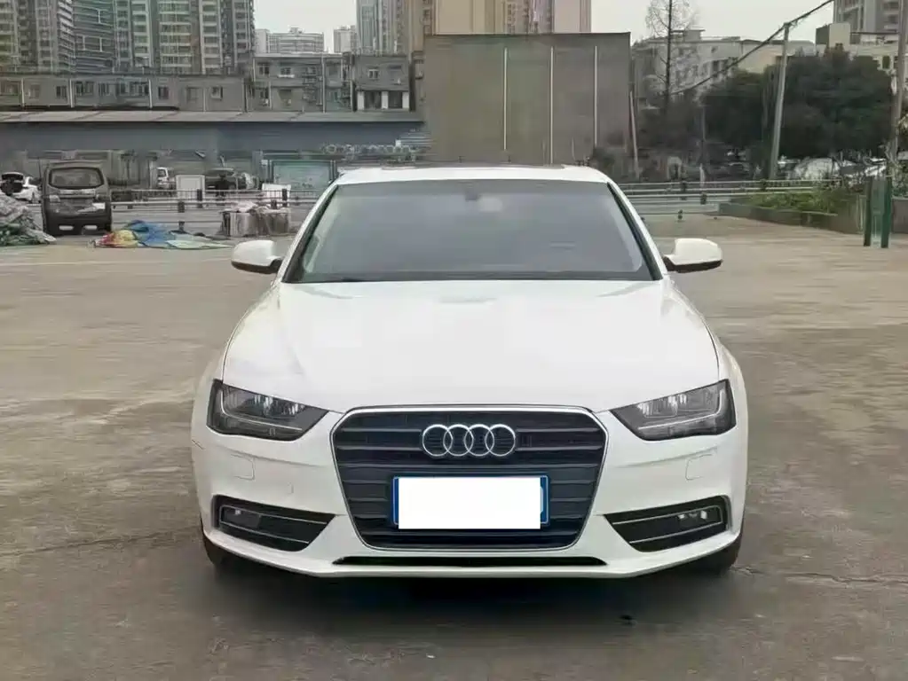 Audi A4L 2016